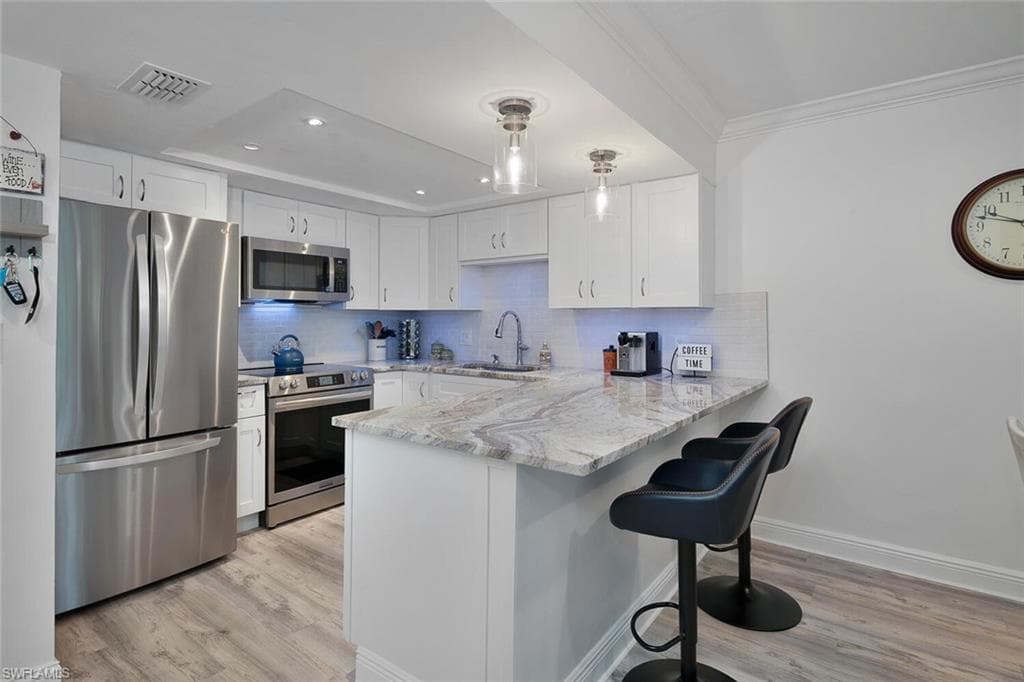 1320 Blue Point Ave 11, Naples, FL 34102-5