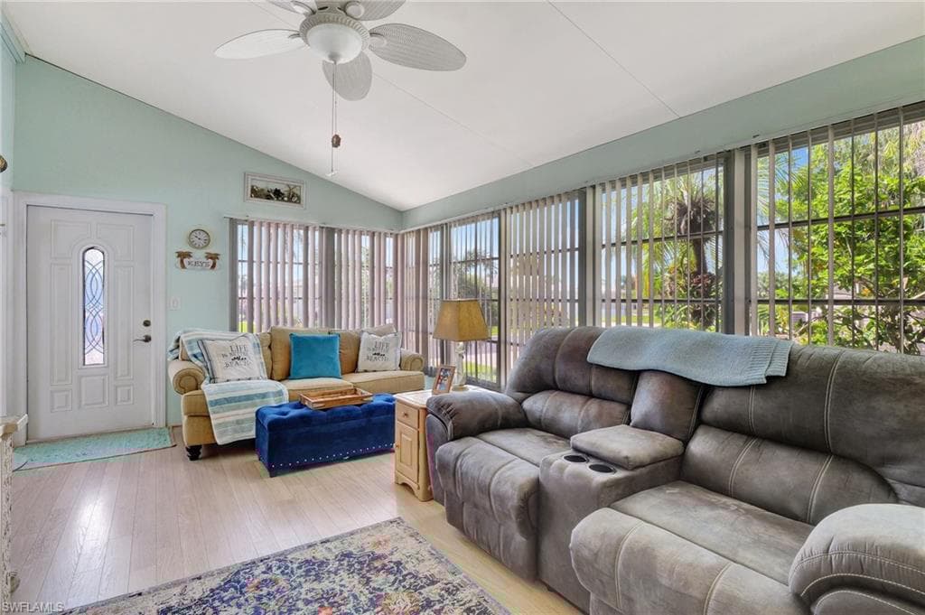 1031 Crystal Lake Dr, Naples, FL 34120-17