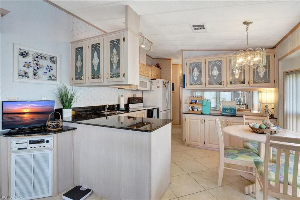 1031 Crystal Lake Dr, Naples, FL 34120-21