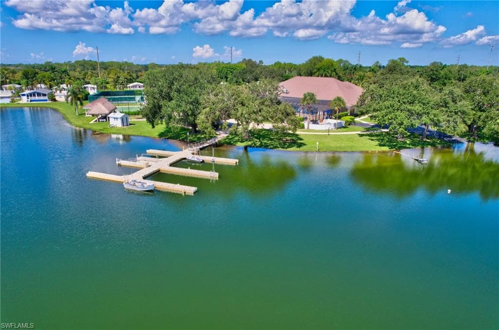 1031 Crystal Lake Dr, Naples, FL 34120-35