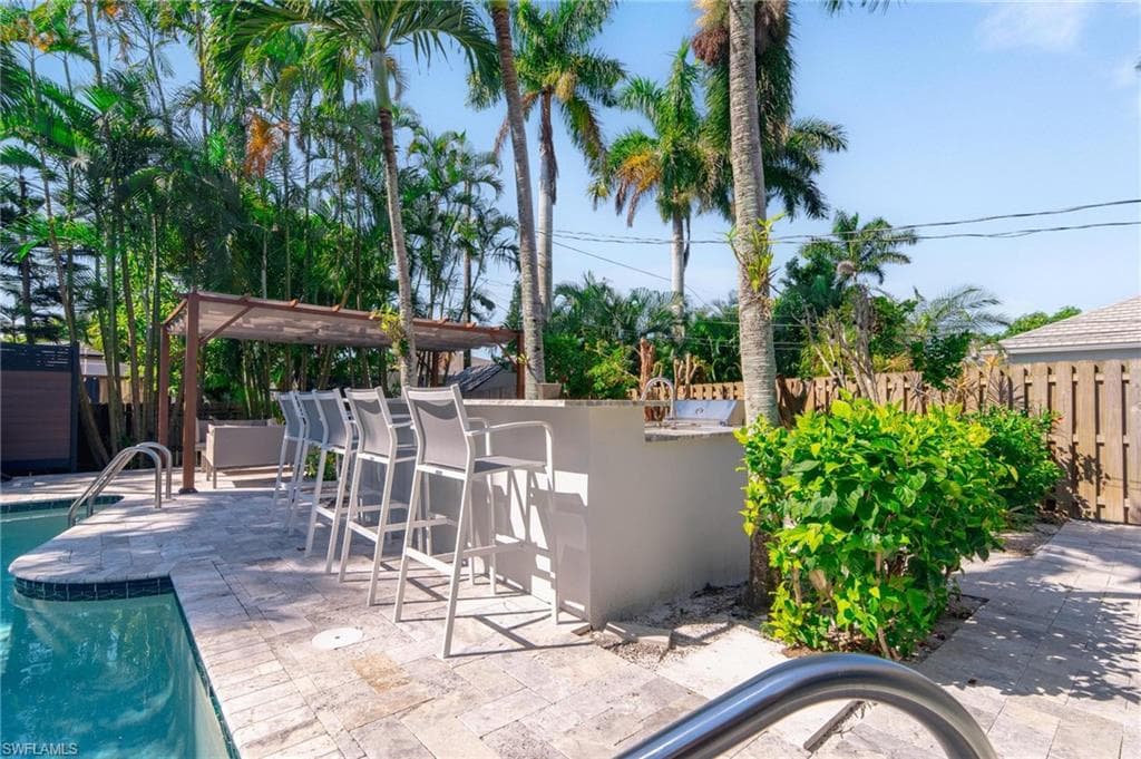 720 108th Ave N, Naples, FL 34108-11