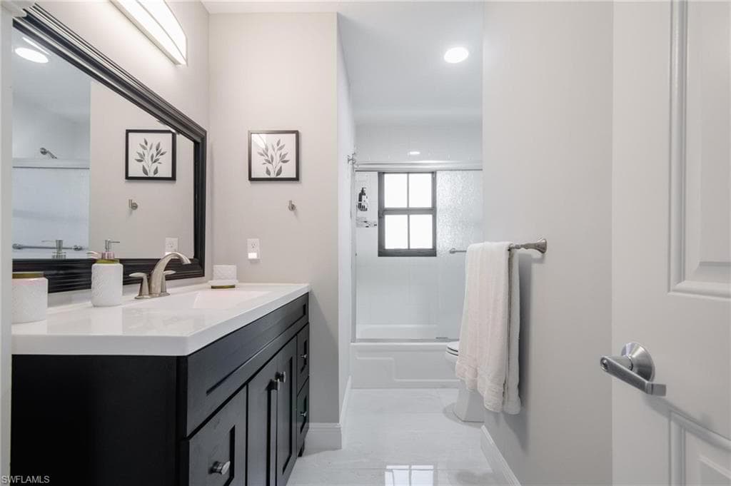 720 108th Ave N, Naples, FL 34108-43
