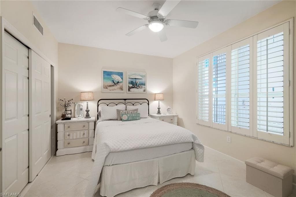 315 Dunes Blvd 204, Naples, FL 34110-15