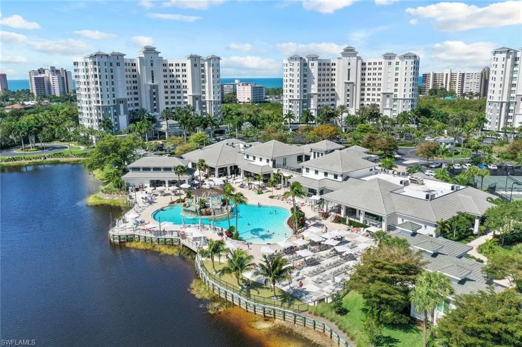 315 Dunes Blvd 204, Naples, FL 34110-21
