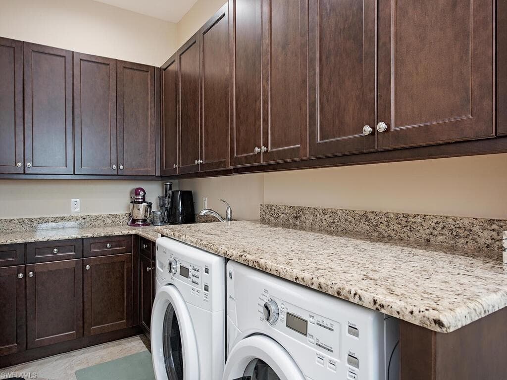5130 Andros Dr, Naples, FL 34113-15