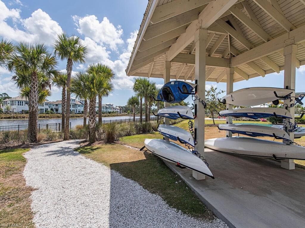 5130 Andros Dr, Naples, FL 34113-27