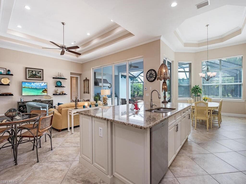 5130 Andros Dr, Naples, FL 34113-4