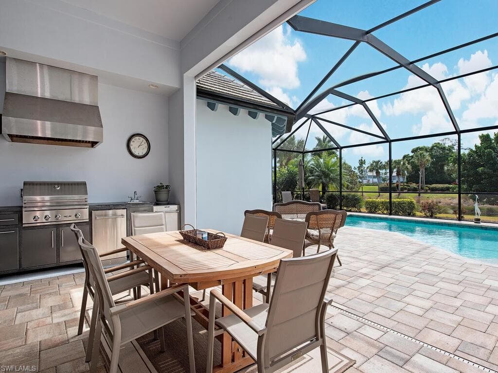 5130 Andros Dr, Naples, FL 34113-6