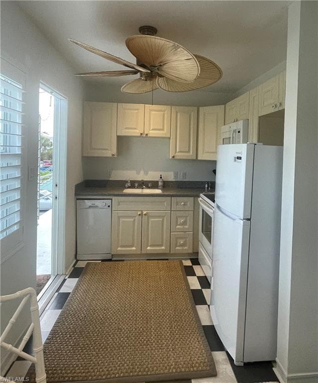 271 8th Ave S 271, Naples, FL 34102-8