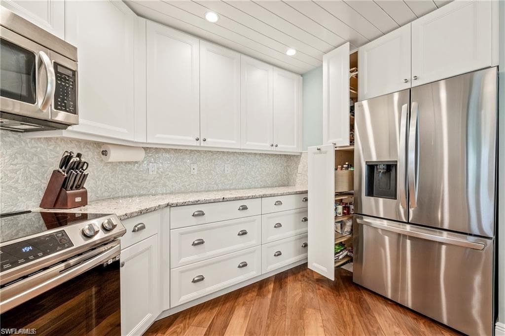 8479 Abbington Cir 1221, Naples, FL 34108-20