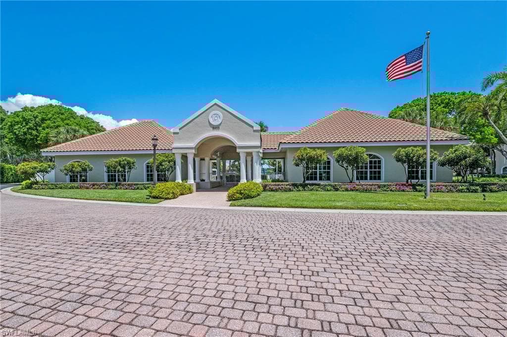 8479 Abbington Cir 1221, Naples, FL 34108-27