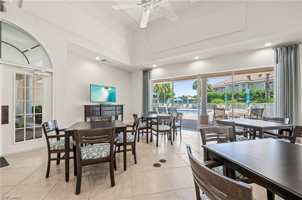 8479 Abbington Cir 1221, Naples, FL 34108-28