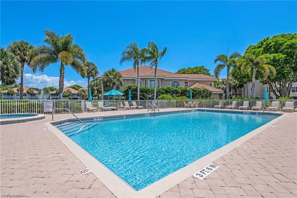 8479 Abbington Cir 1221, Naples, FL 34108-31