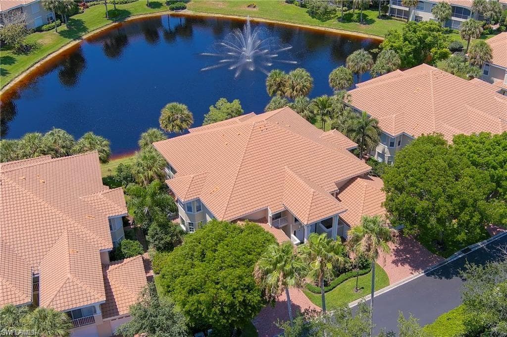 8479 Abbington Cir 1221, Naples, FL 34108-6