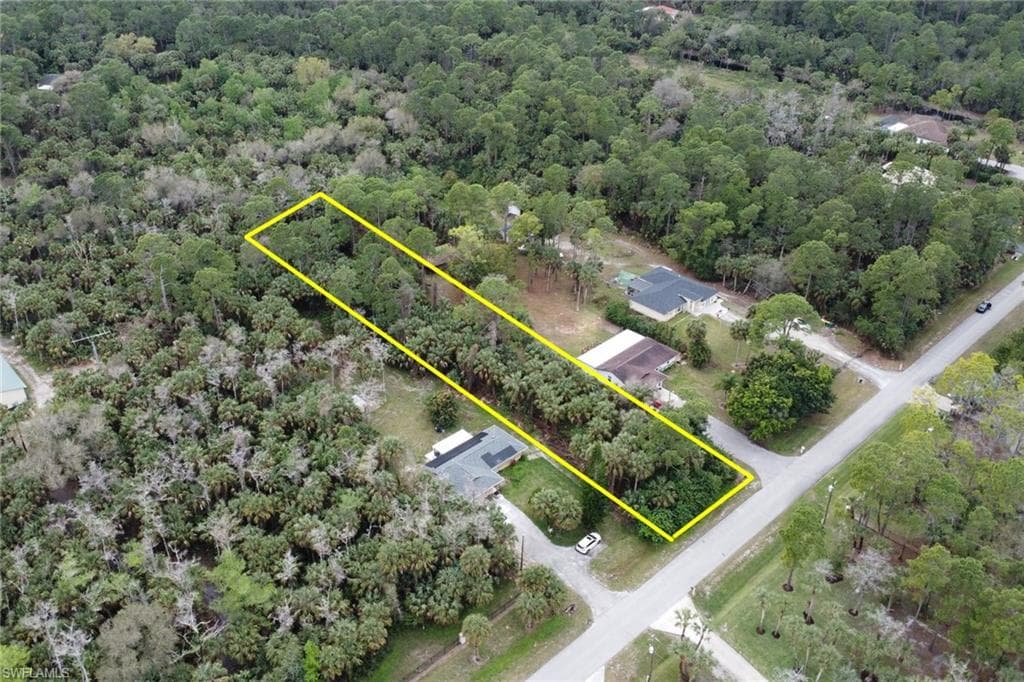 Xxx 20th Ave NW, Naples, FL 34120-2