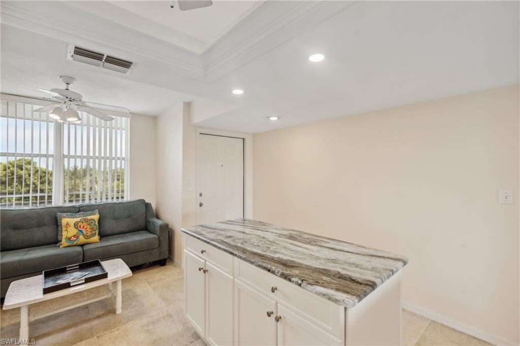 290 Naples Cove Dr 2604, Naples, FL 34110-16