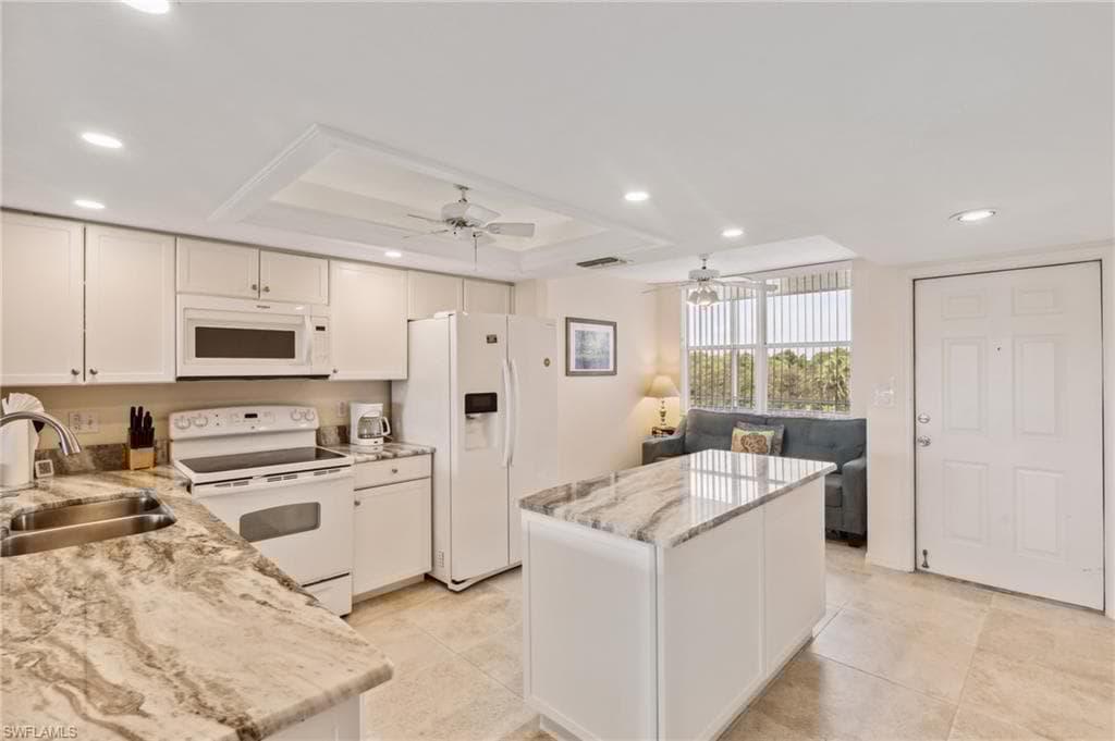 290 Naples Cove Dr 2604, Naples, FL 34110-17