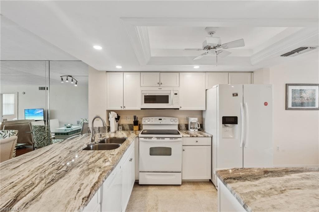 290 Naples Cove Dr 2604, Naples, FL 34110-18