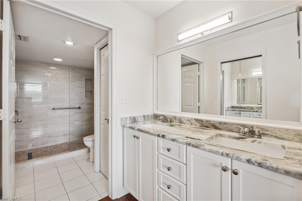 290 Naples Cove Dr 2604, Naples, FL 34110-25