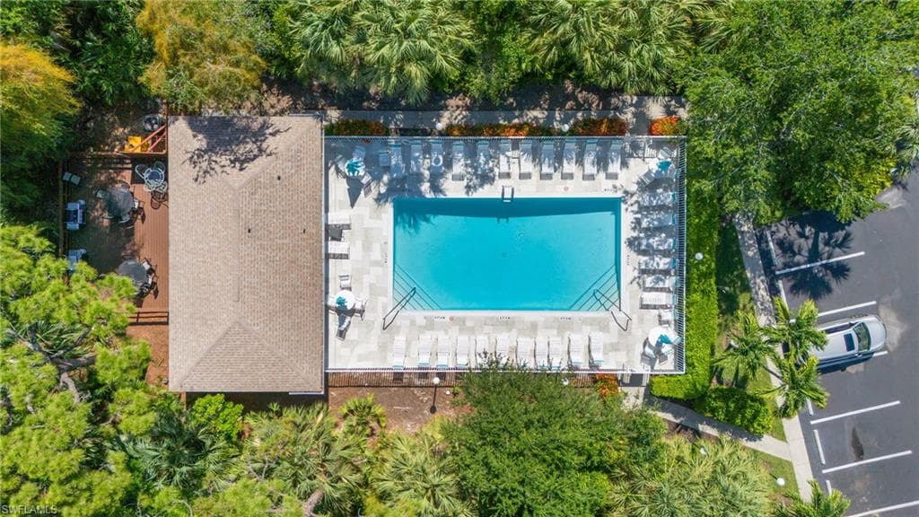290 Naples Cove Dr 2604, Naples, FL 34110-37