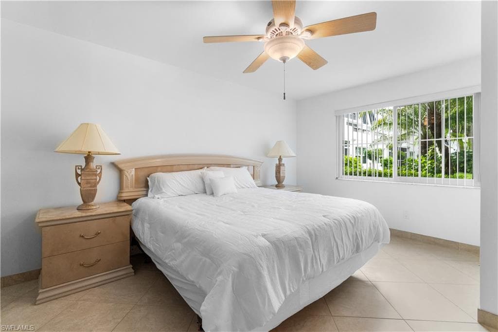 4280 Belair Ln C, Naples, FL 34103-9