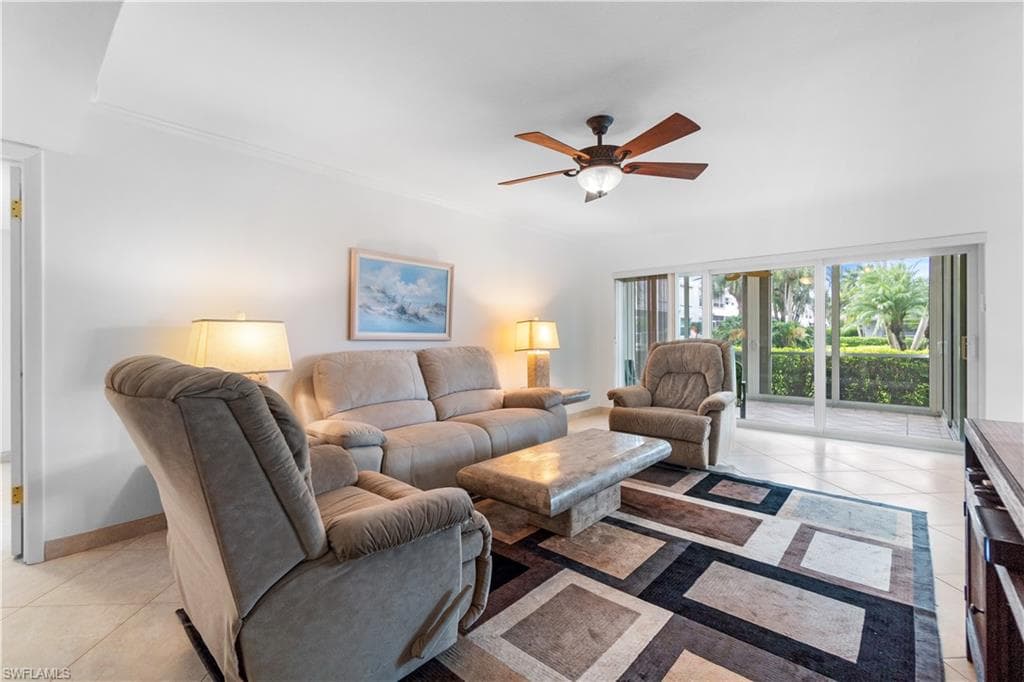 4280 Belair Ln C, Naples, FL 34103-4