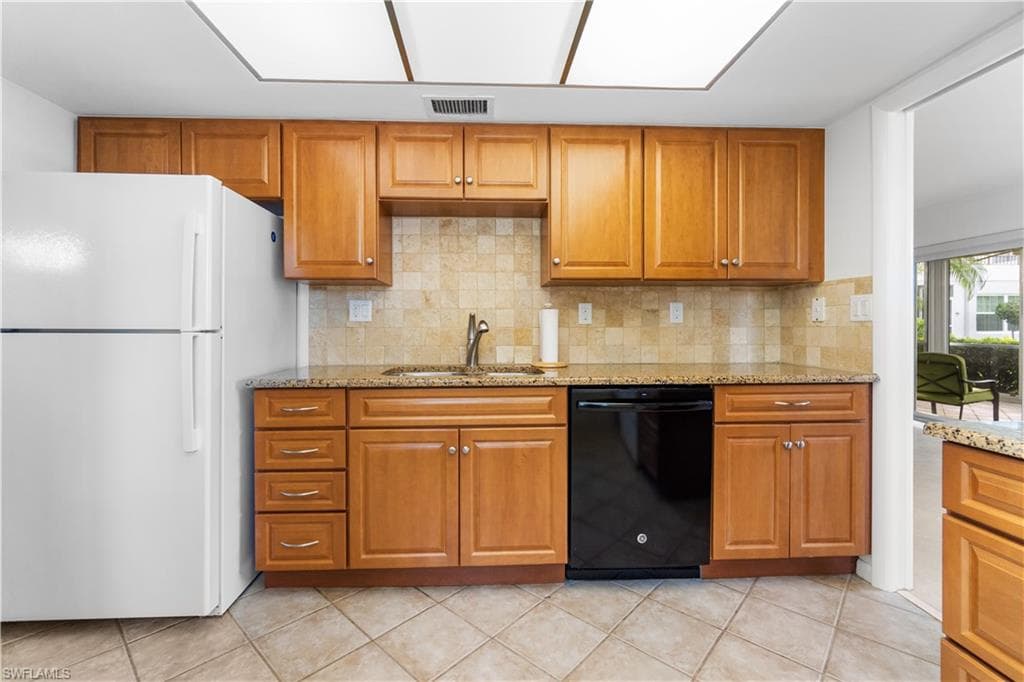 4280 Belair Ln C, Naples, FL 34103-7