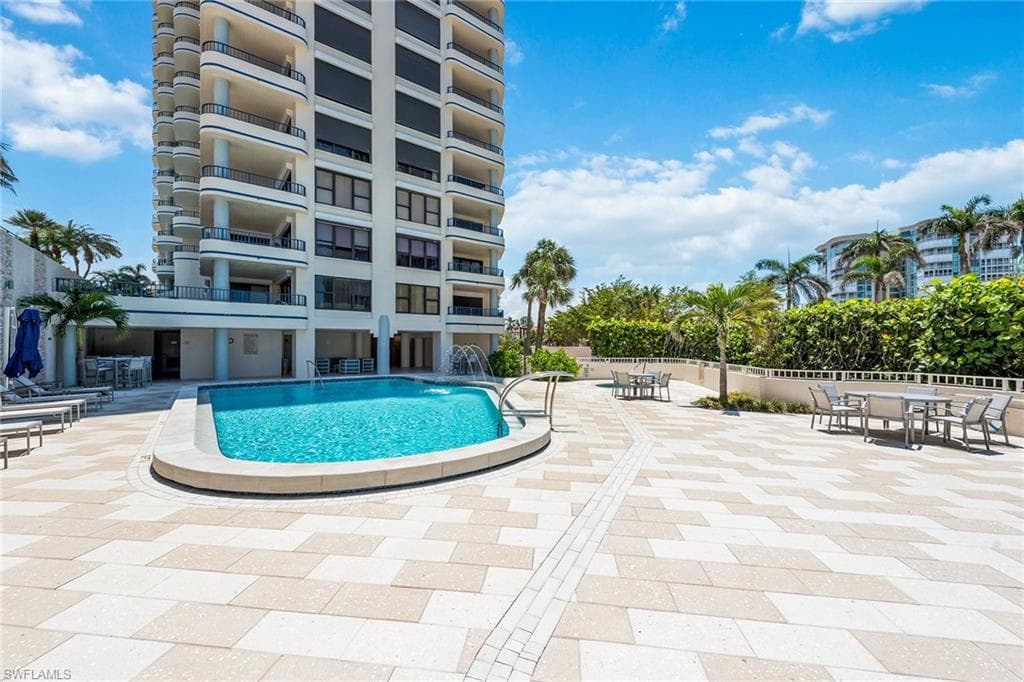 4451 Gulf Shore Blvd N 605, Naples, FL 34103-29