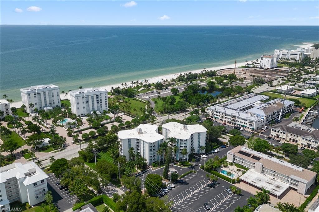 1300 Gulf Shore Blvd N 407, Naples, FL 34102-28