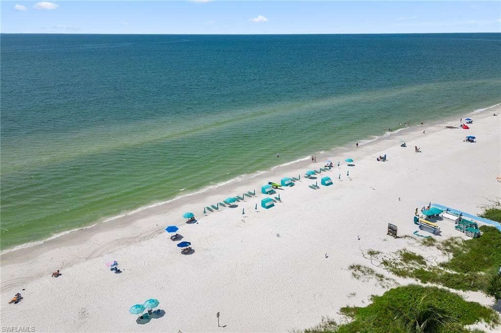 1300 Gulf Shore Blvd N 407, Naples, FL 34102-30