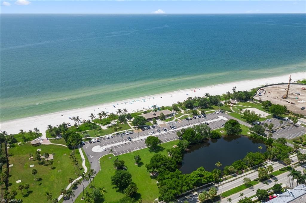 1300 Gulf Shore Blvd N 407, Naples, FL 34102-31