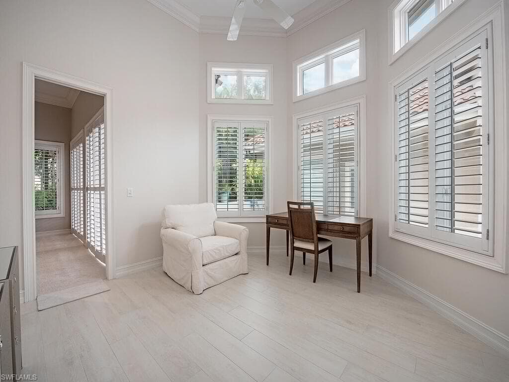 2080 Gordon Dr, Naples, FL 34102-24