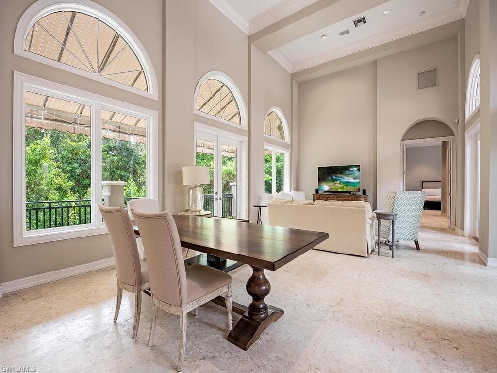 2080 Gordon Dr, Naples, FL 34102-7