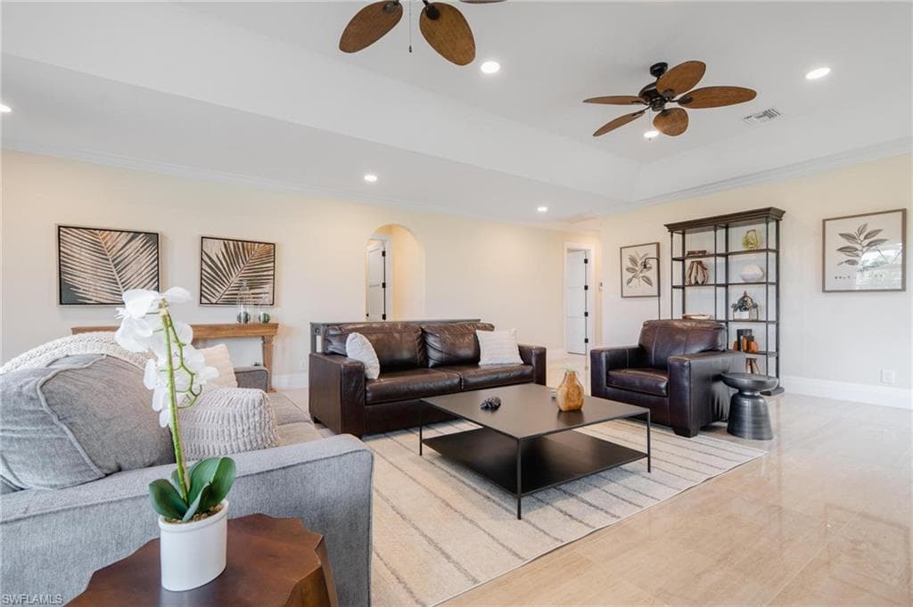 515 99th Ave N, Naples, FL 34108-16