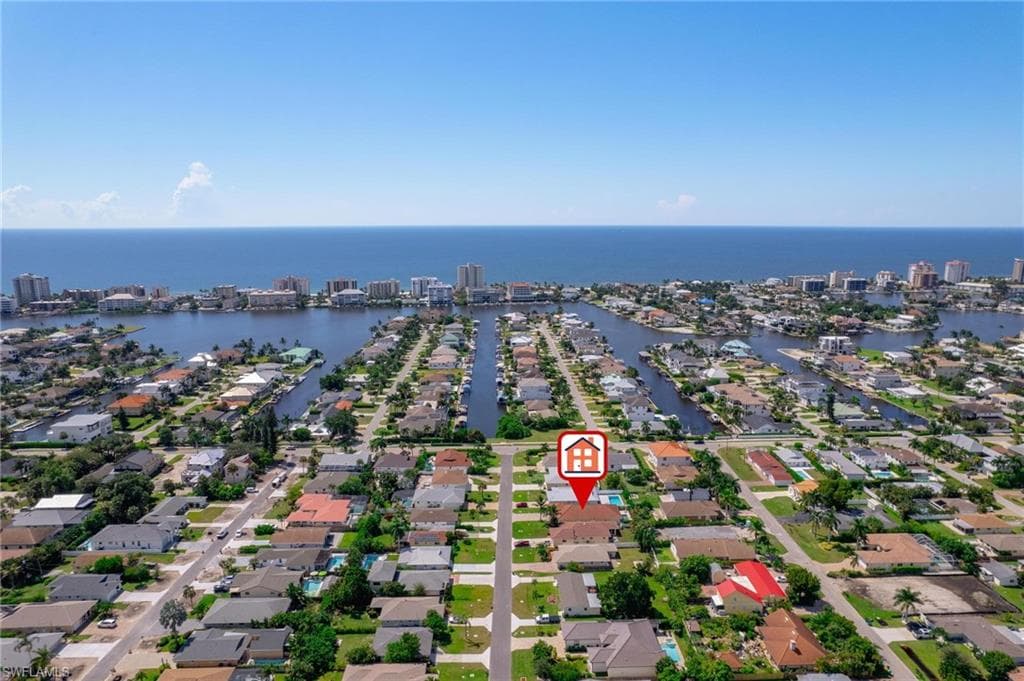 515 99th Ave N, Naples, FL 34108-45