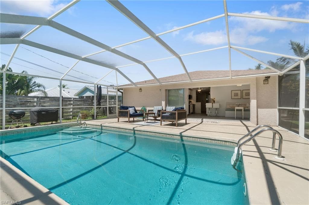 626 97th Ave N, Naples, FL 34108-34