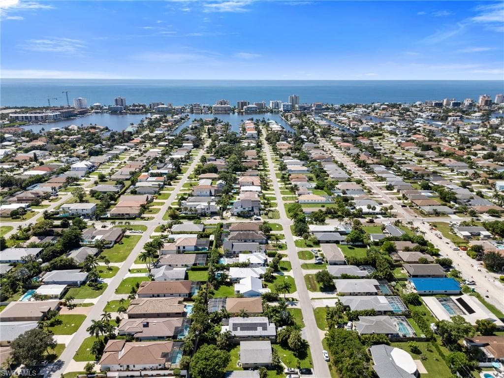626 97th Ave N, Naples, FL 34108-36