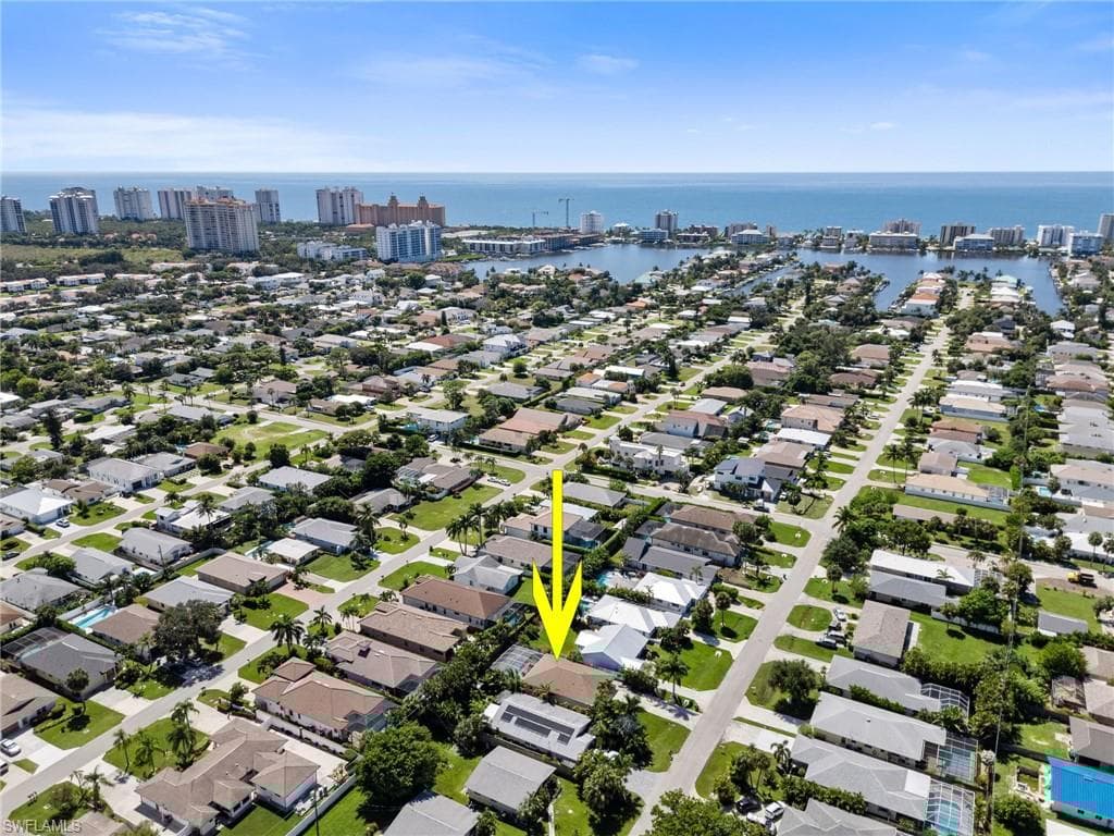 626 97th Ave N, Naples, FL 34108-6