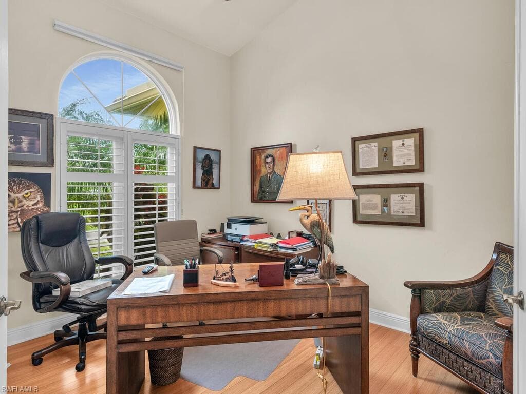 680 Thrush Ct, Marco Island, FL 34145-12