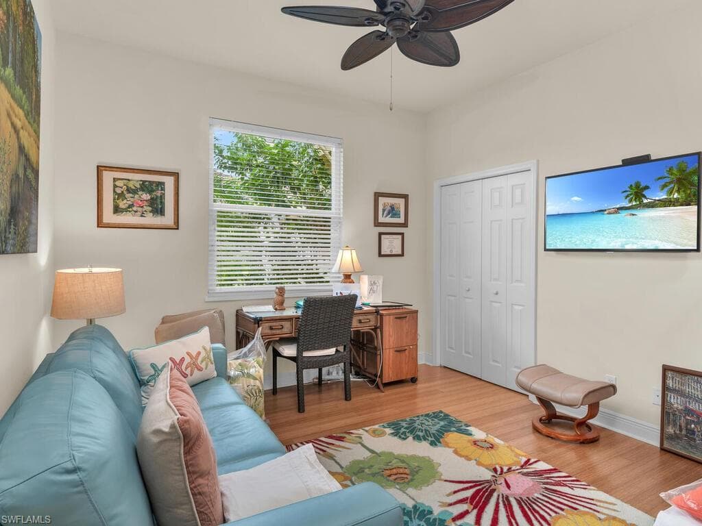 680 Thrush Ct, Marco Island, FL 34145-17