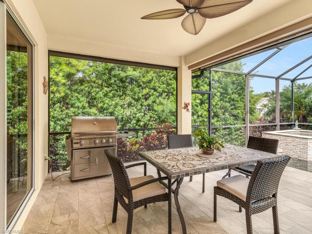 680 Thrush Ct, Marco Island, FL 34145-19