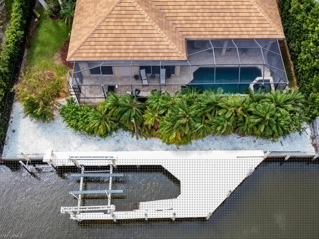 680 Thrush Ct, Marco Island, FL 34145-24