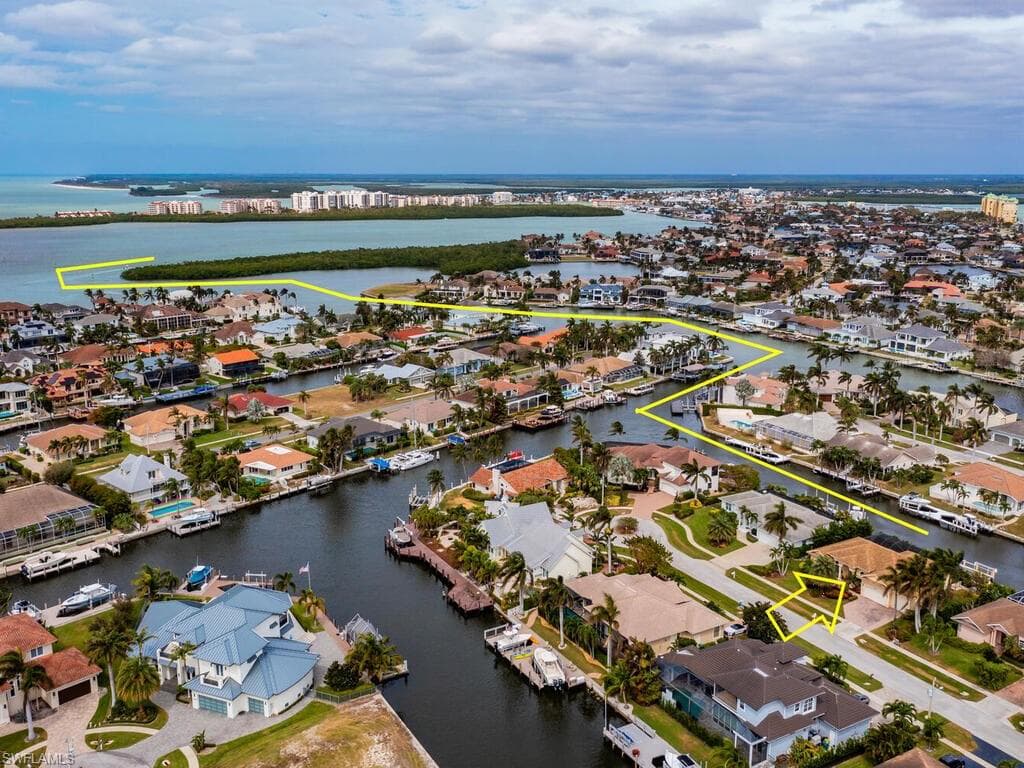 680 Thrush Ct, Marco Island, FL 34145-26