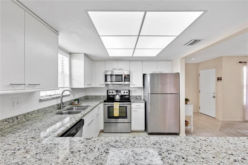 6680 Ilex Cir 3-d, Naples, FL 34109-10