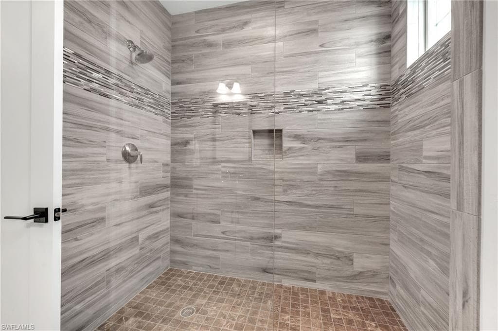 21460 Strada Nuova Cir B315, Estero, FL 33928-22