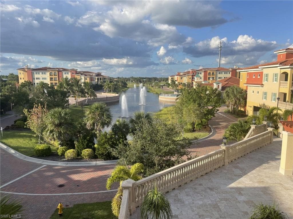21460 Strada Nuova Cir B315, Estero, FL 33928-2