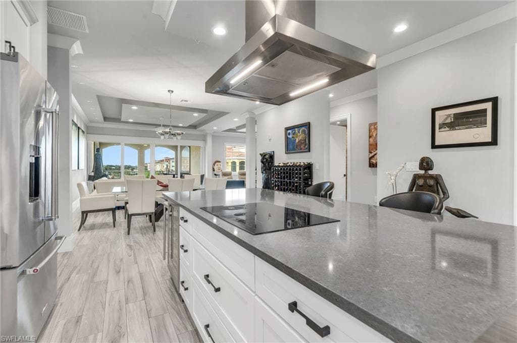 21460 Strada Nuova Cir B315, Estero, FL 33928-4