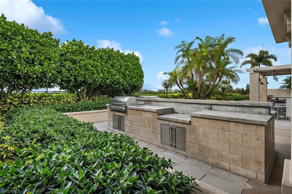 9123 Strada Pl 7309, Naples, FL 34108-25