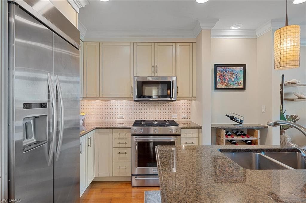 9123 Strada Pl 7309, Naples, FL 34108-6