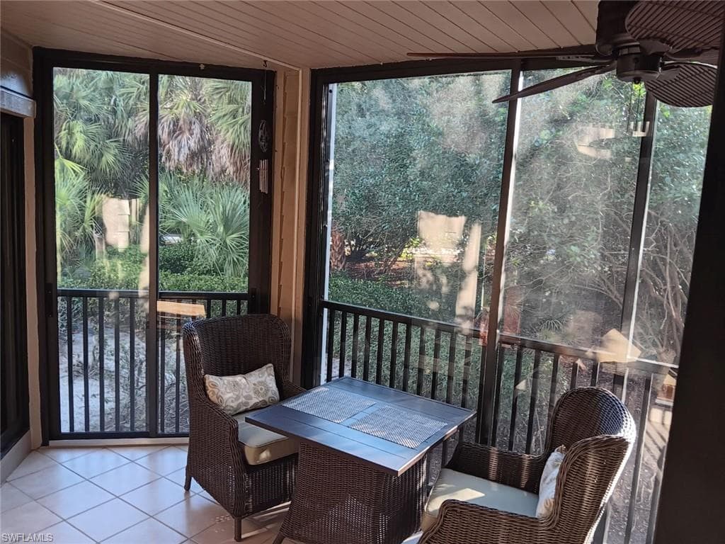 27105 Oakwood Lake Dr, Bonita Springs, FL 34134-12